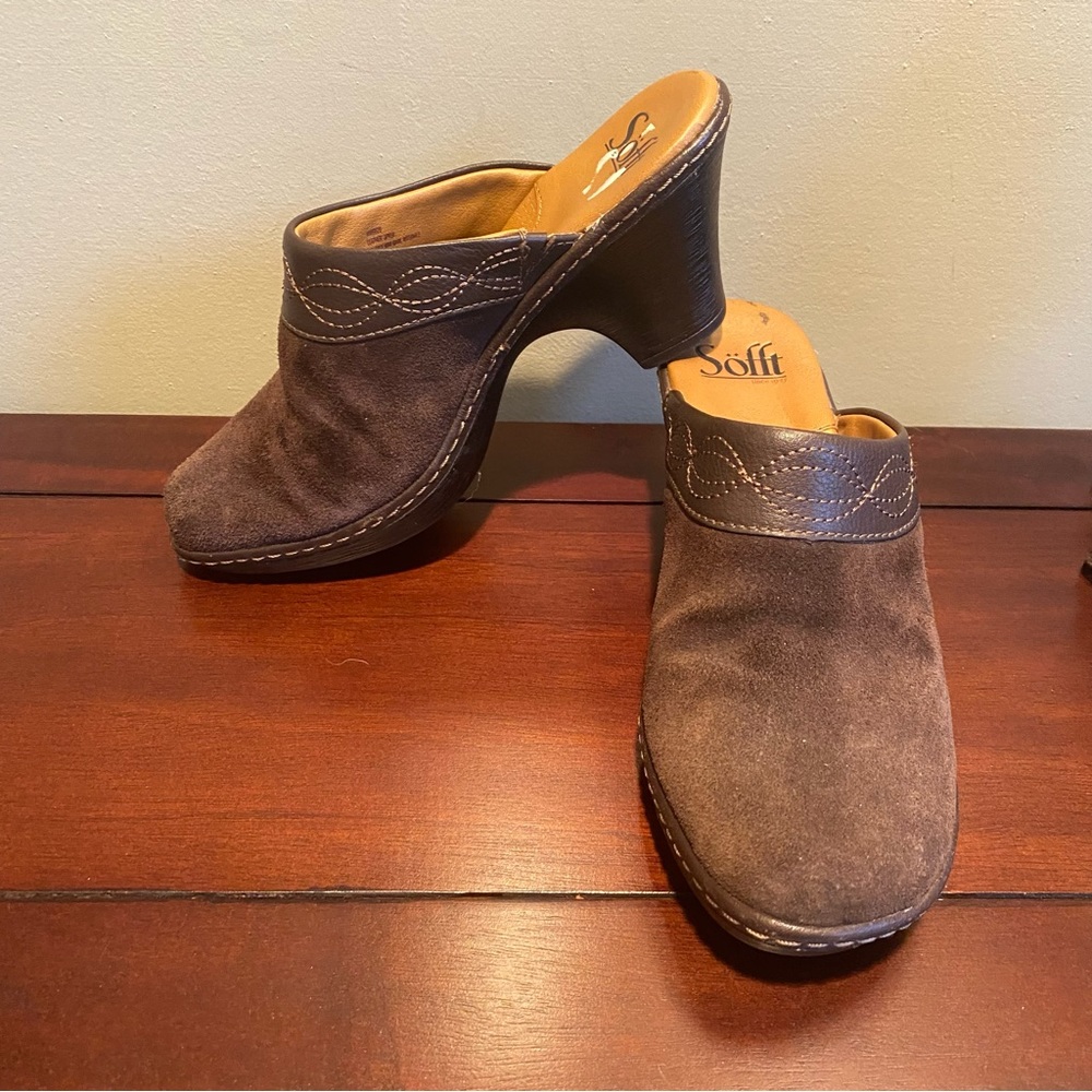 Sofft Chocolate Brown Suede Heel Mule / Clog Shoe